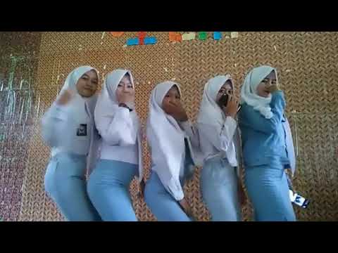 cewe SMA rok span ketat goyang bersama #tiktok#anaksmp#anaksma
