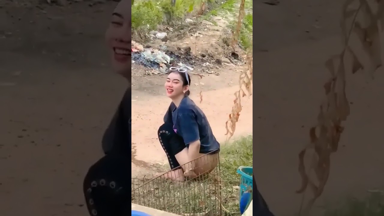 Cewek cantik kencing sembarangan