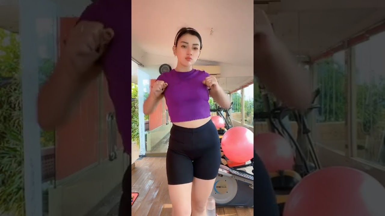 Cewek cantik seksi joged 15#shorts#artis#joged#shorts