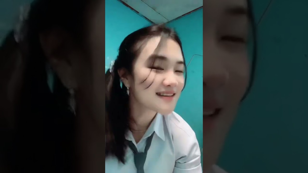 cewek SMA goyang ebot 😍🤩🥰
