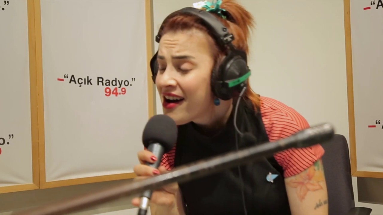 Ceyl'an Ertem - Gel Sevelim (Neşet Ertaş cover)