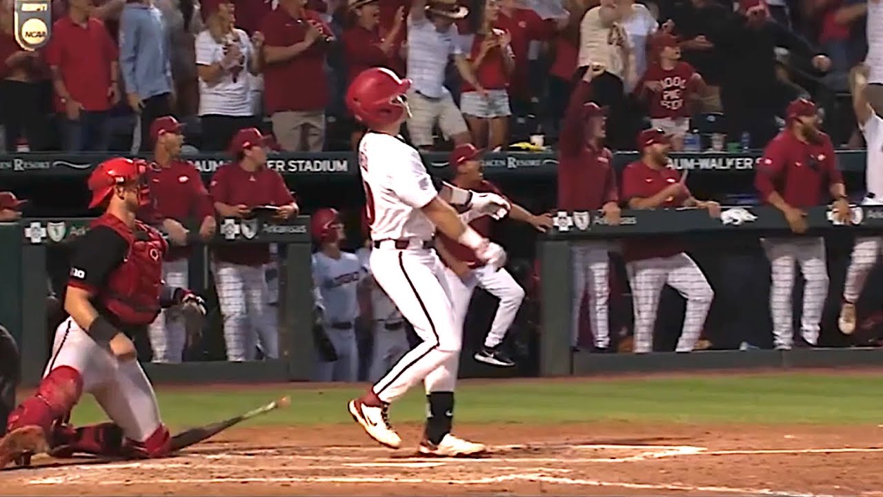 Charlie Welch MOONSHOT Sends Arkansas to the Super Regionals