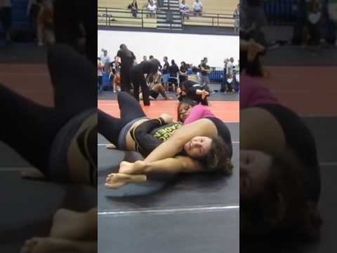 chasity deleon headscissor