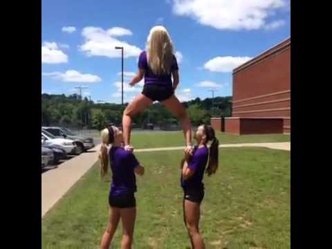Cheerleaders Twerk vine