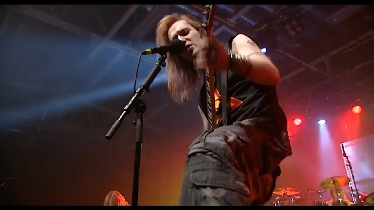 Children Of Bodom - Aces High Live (Iron Maiden Cover) 