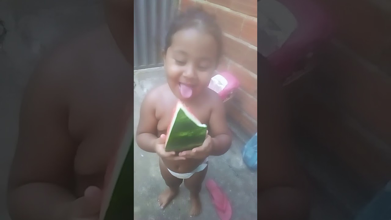 Chupando picolé 🤣🤣🤣