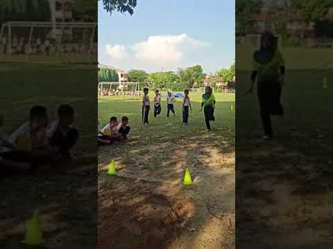 Cikgu Kene Dera dgn Murid