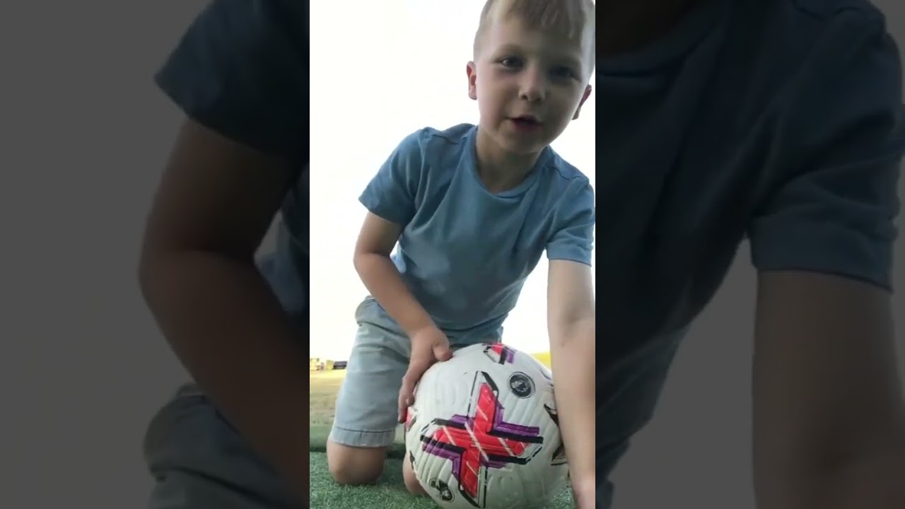 Copying my friend is vid