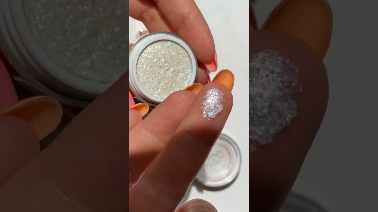 Creamy Glitter ✨ Like Butter 🧈 #shorts #glitter #eyeshadow