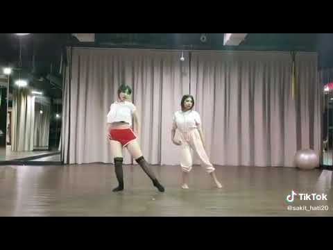 Cupi cupita olahraga dance