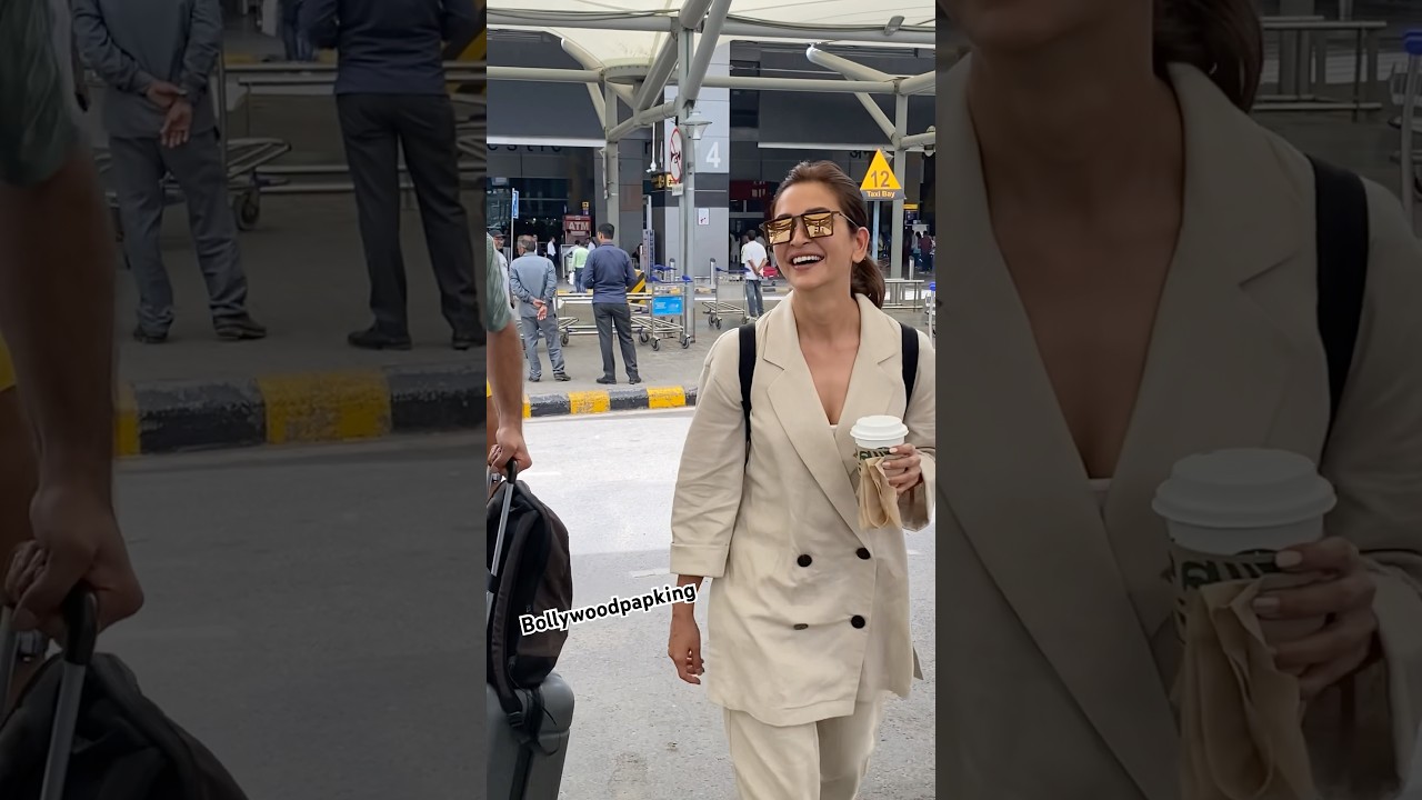 Cuteness kriti Kharbanda snapped ❤️❤️at Delhi airport #bollywood #kritikharbanda #trendingshorts
