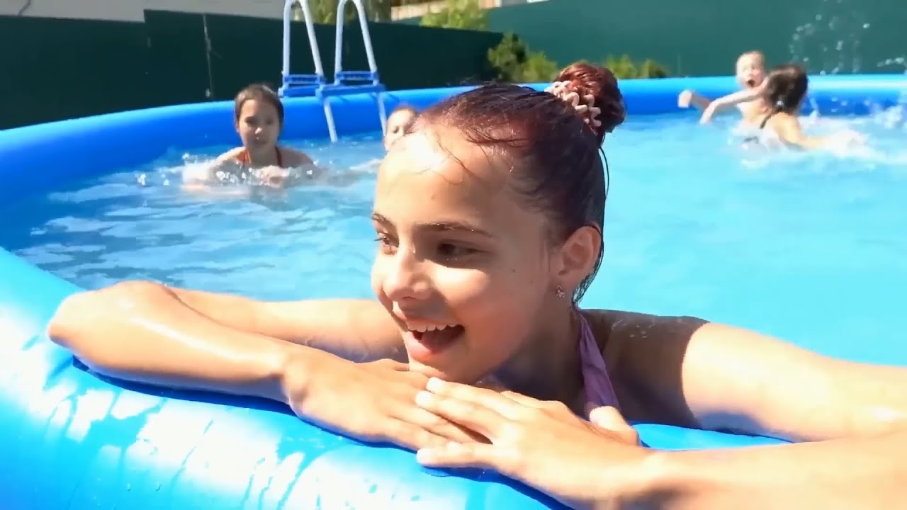 Dana & Yana Pool Warm-Up, Studio Grooves