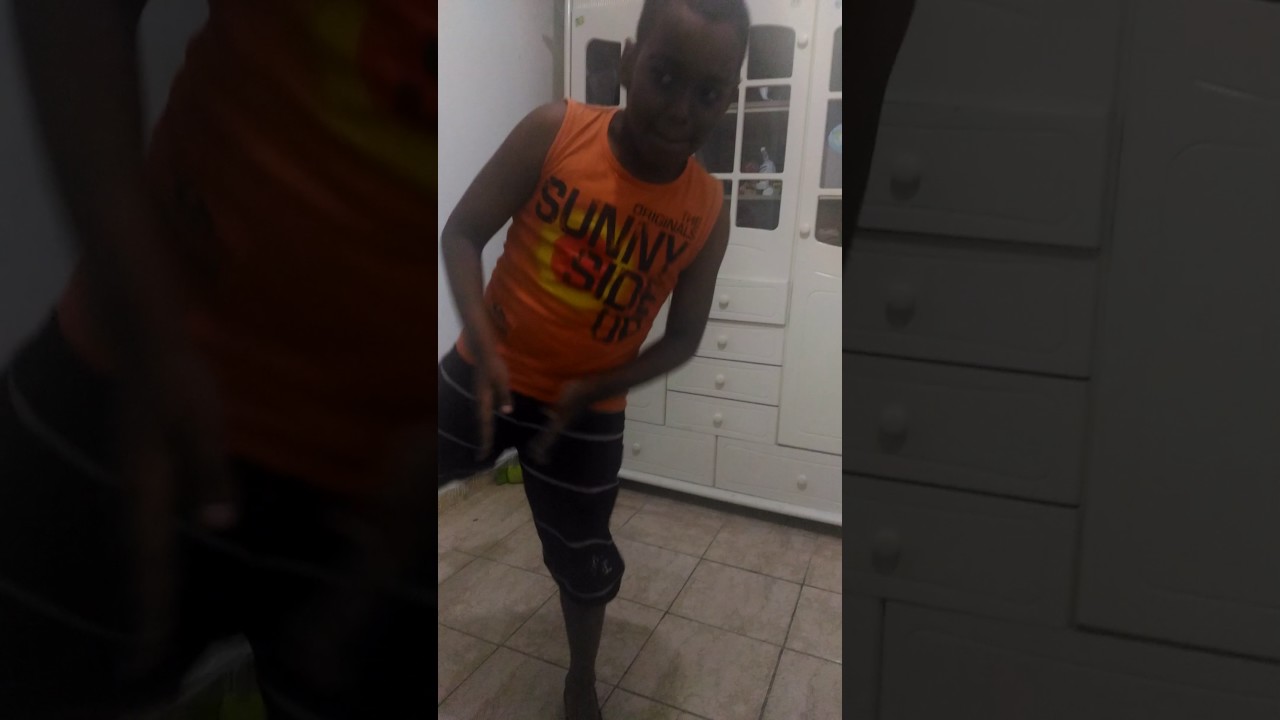 Dançando Bumbum Granada