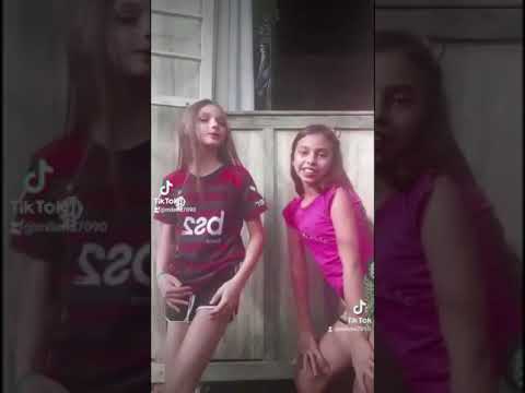 dançando com minha amiga kkkk