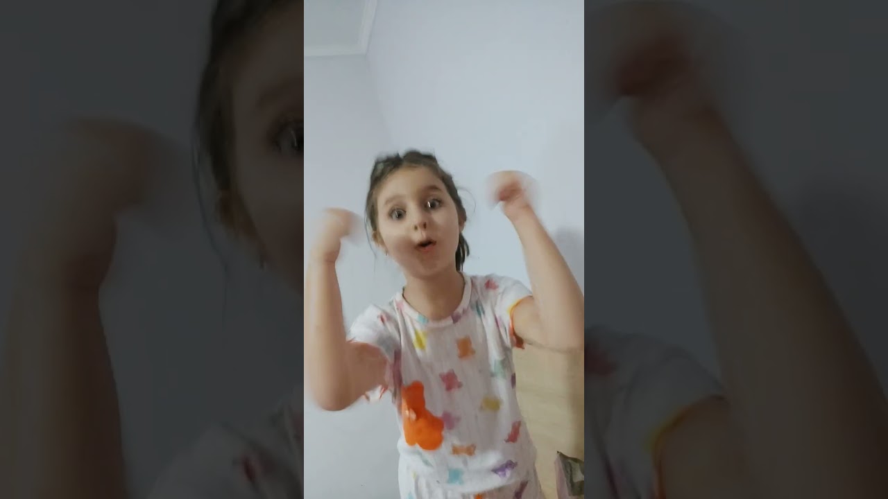 dançando de pijama