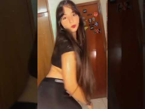 dançando funk com calça legging