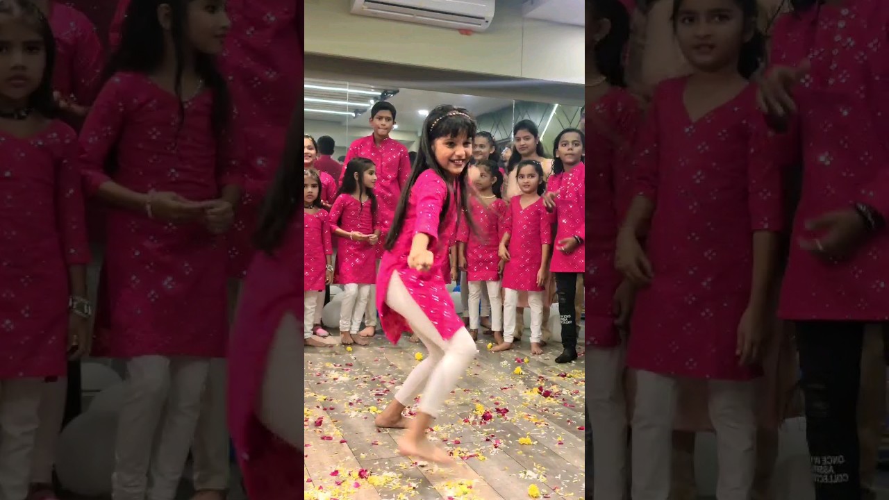 Dance Trending 🔥 #trending #viral #dance #status #shorts #nandini091013 #youtubeshorts #shortvideo
