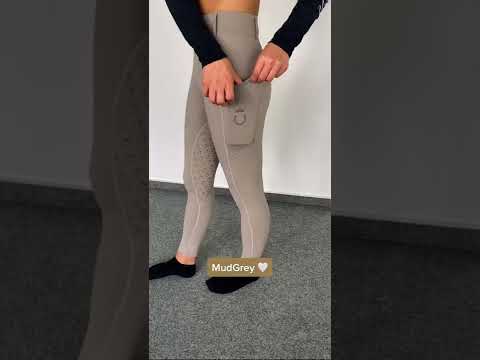 DarkGreen 💚 or MudGrey 💛? #royalhorsemen #horses #equestrian #breeches #reitleggings