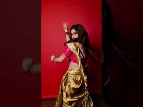 Darshana banik cute navel. 🥰