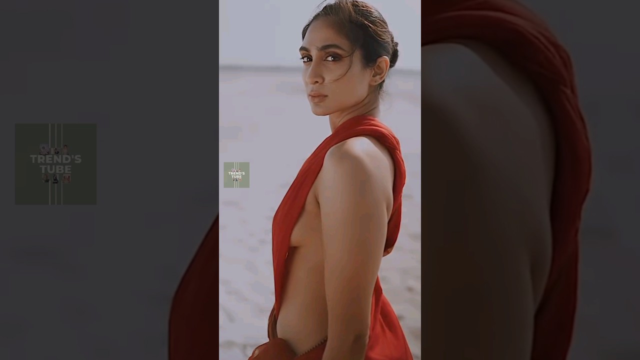 DEEPTI SATI HOT LOOK🤤🤤!!#deeptisati #hotlook #actresshotdress #navel #navelamrit#hotnew#hotness