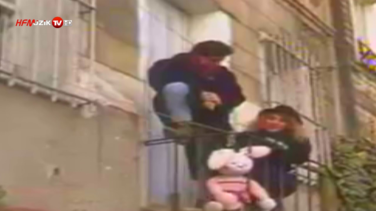 ÇİĞDEM TUNÇ & MEHMET ALİ ERBİL (Wonderfull Life)