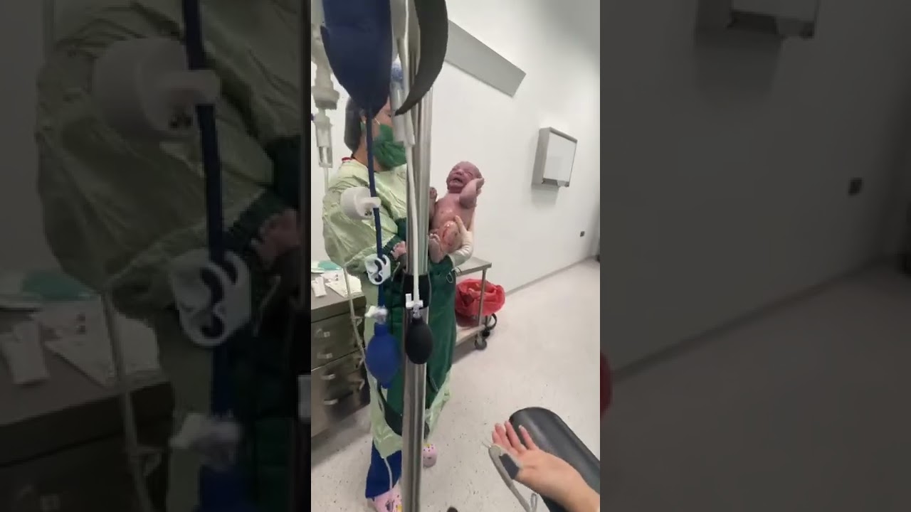 Demir bebek dünyaya merhaba dedi🥰