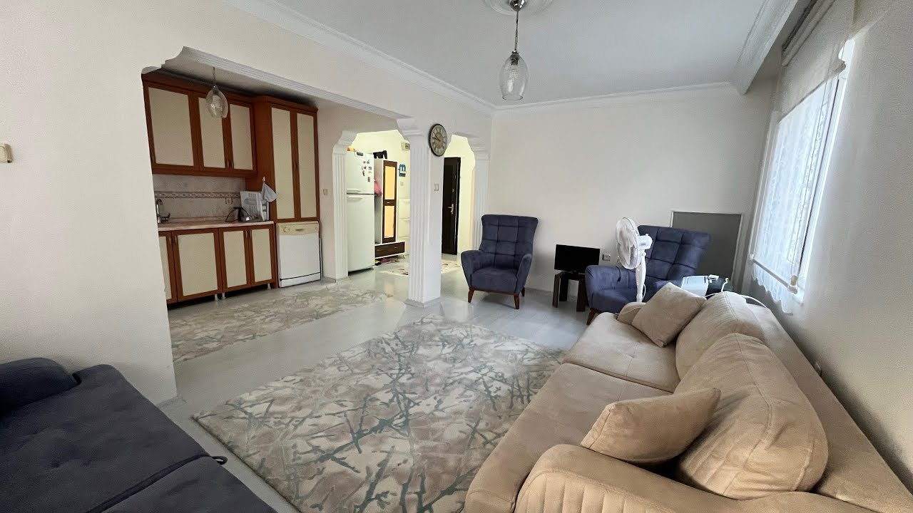 DENİZE SIFIR SİTEDE EŞYALI KİRALIK DAİRE