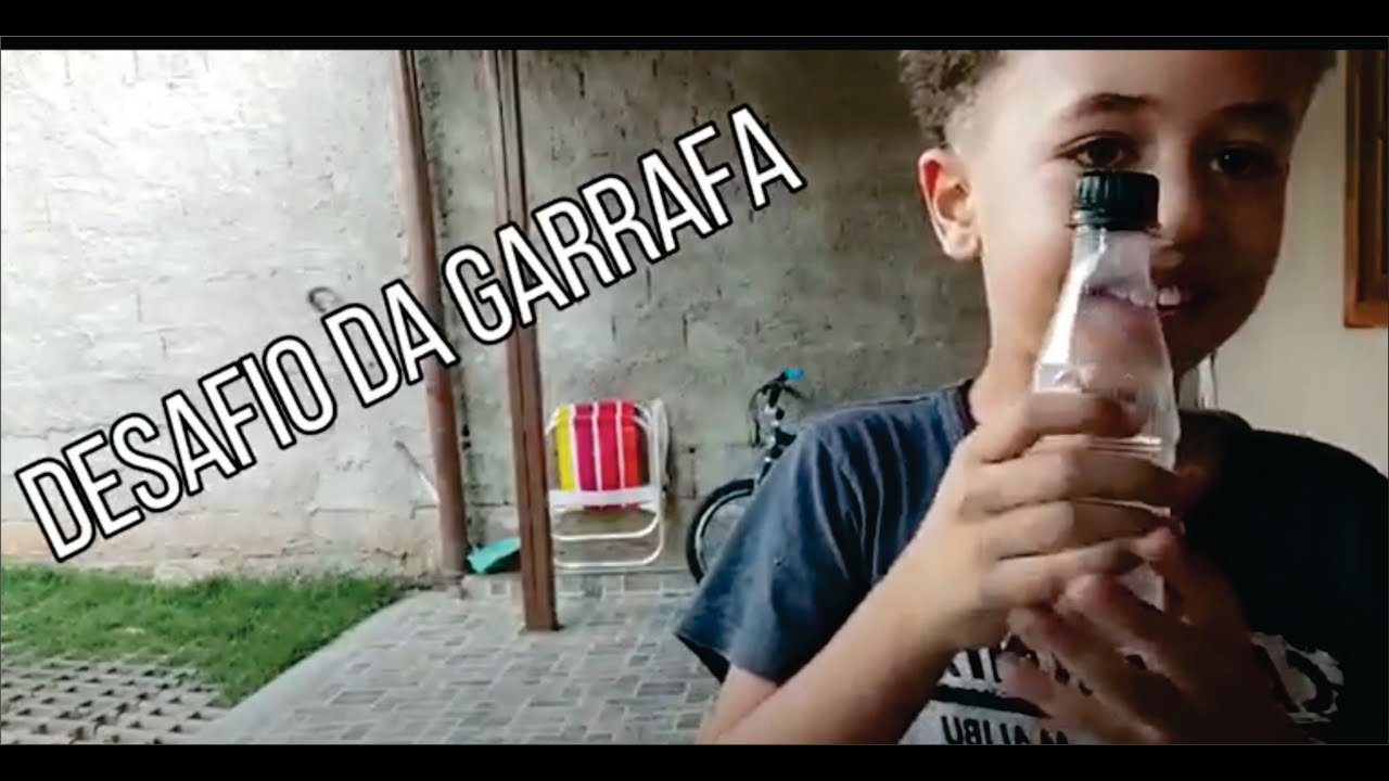 DESAFIO DA GARRAFA (Water Bottle Flip) Samuka e Mamãe