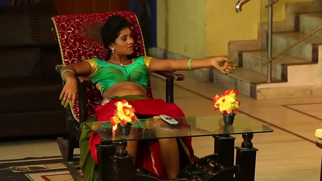 Desi dever bhabi hema Naidu romance with young boy lettest romance video HD #hemanaidu #hotaunty