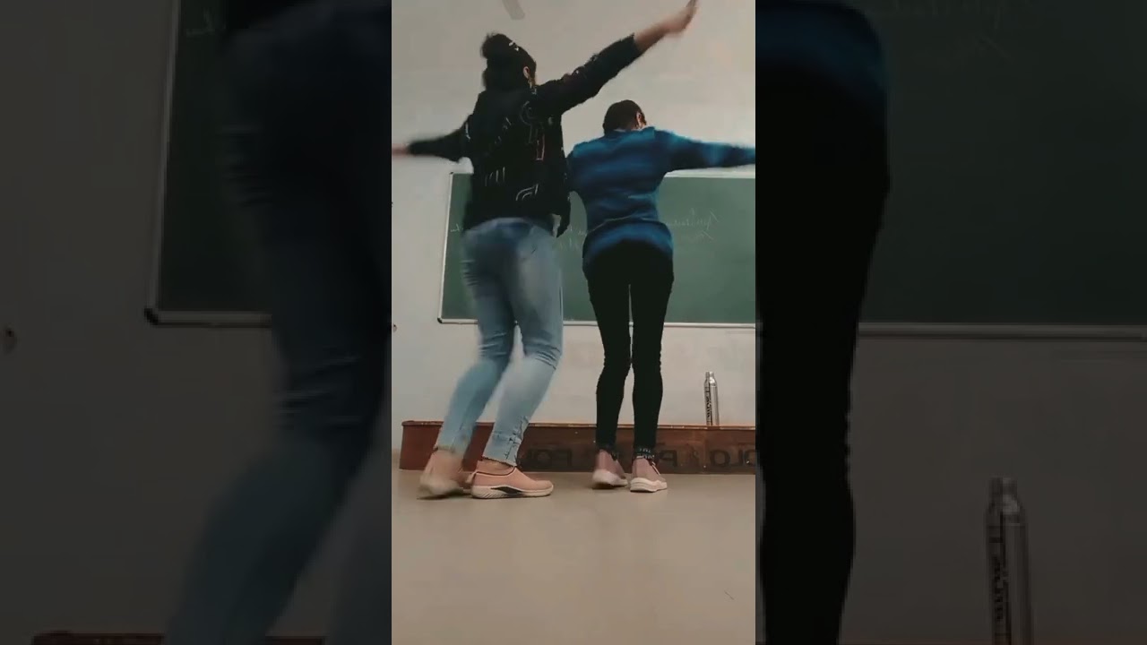 desi kiss