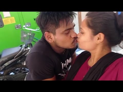 desi kiss vlog