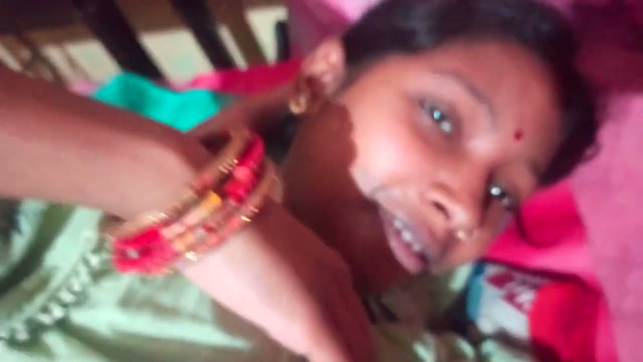 Desi Village bhabhi breastfeeding//#breastfeeding #trending