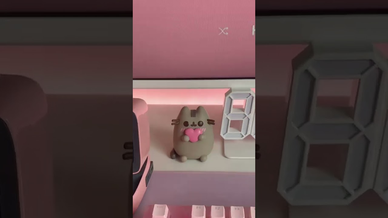 desk friends :3 #desksetup #setup #shorts #shortsvideo #trend #trending #sanrio #pink #room #cozy