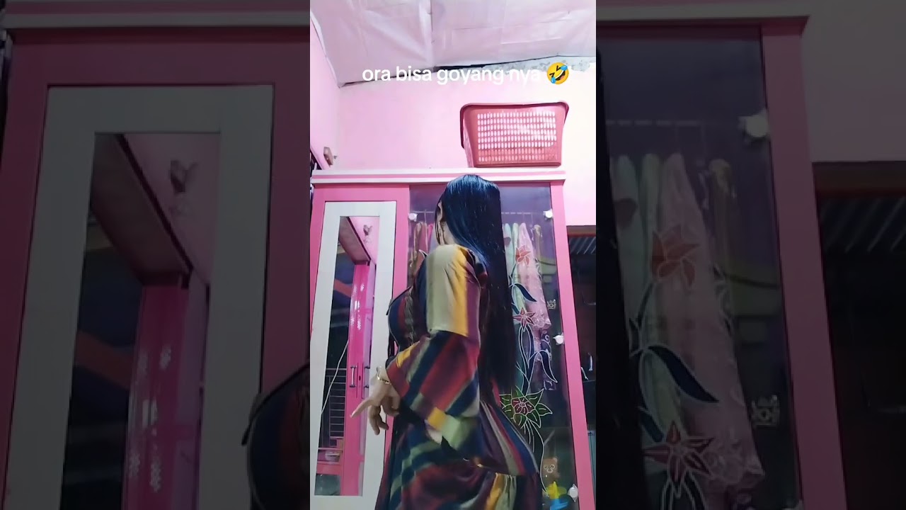 Dewi asmara kembali lagi bersama bokong gede nya 😋🤤#live#tiktok