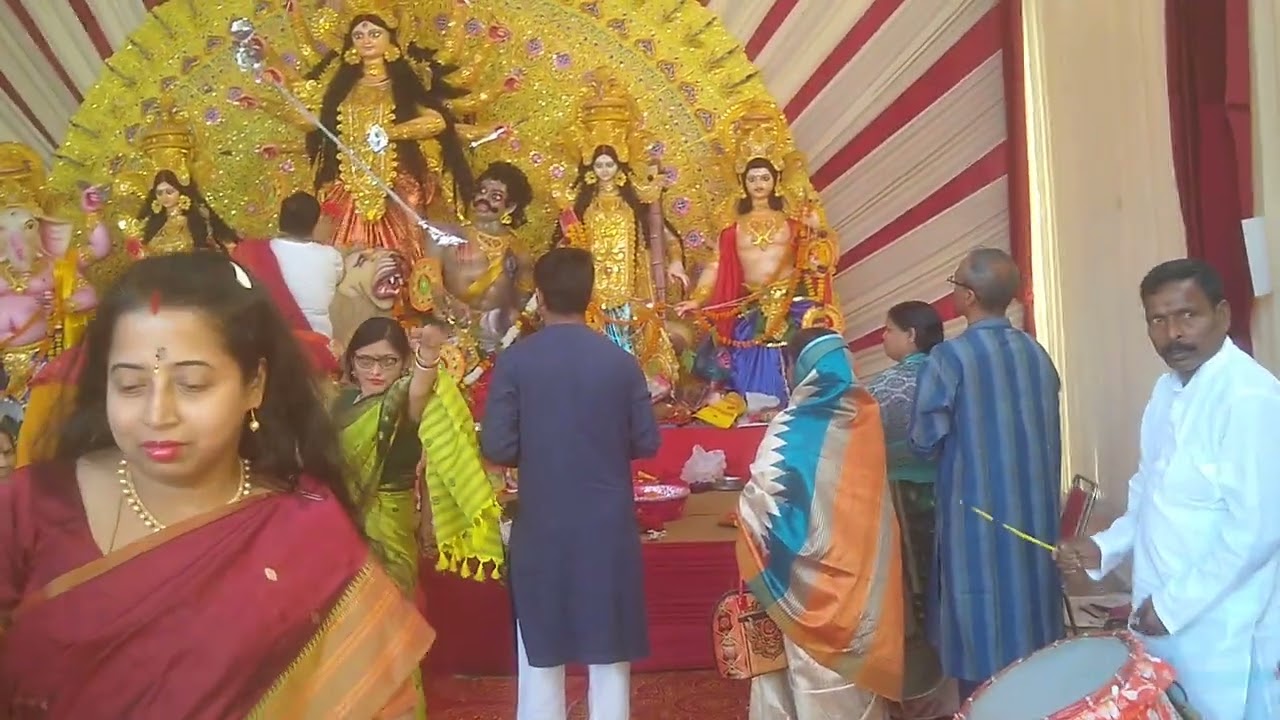 Dhak Baja, kansor baja...durgapuja at Faridabad sector 82.