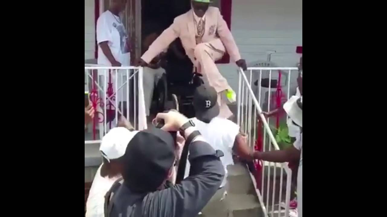 Disabled Old Man Shows Off His Dance Moves!