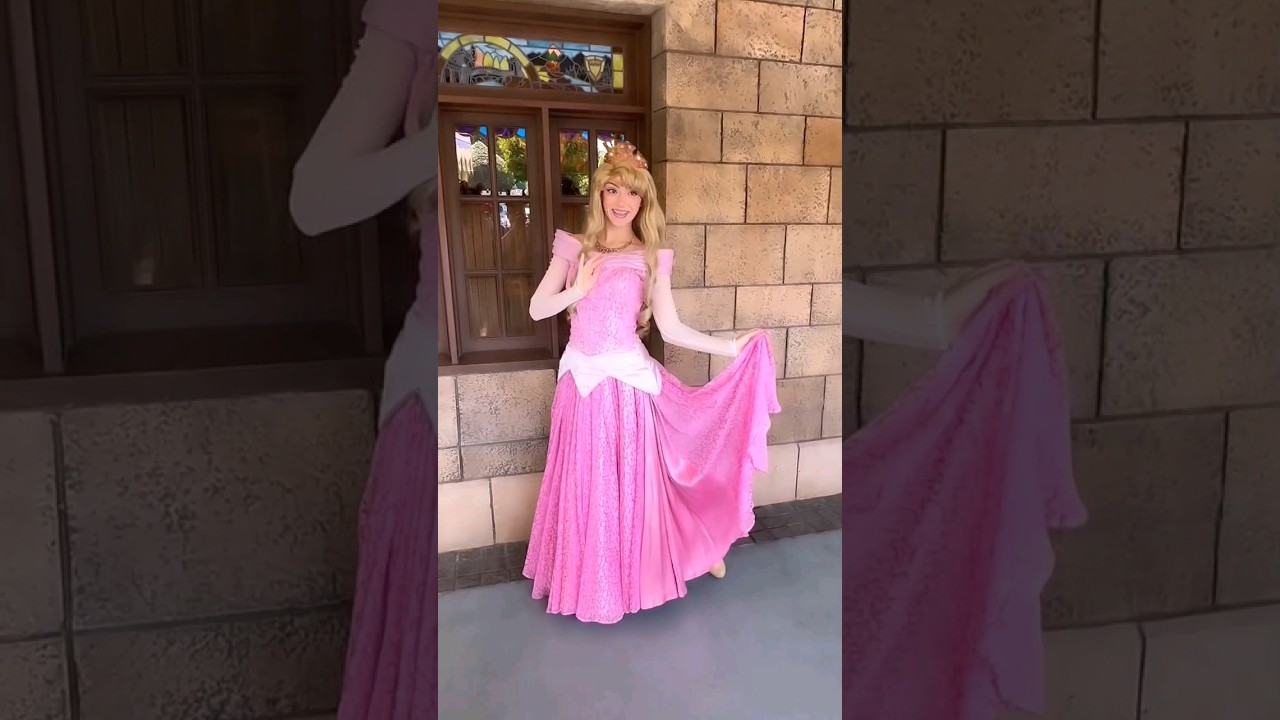 ♥️Disney Sleeping Beauty Princess Aurora😲💕 #disney #shorts #aurora