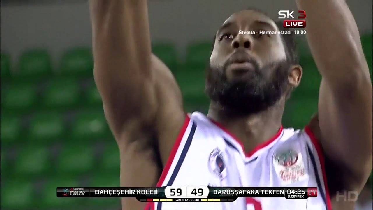 DJ WHITE scores 22 PTS vs DARUSSAFAKA