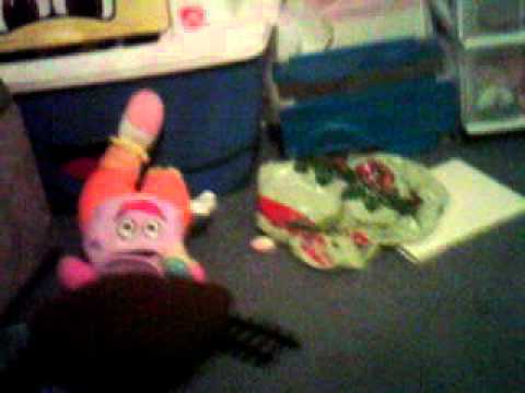 Dora needs help bad!