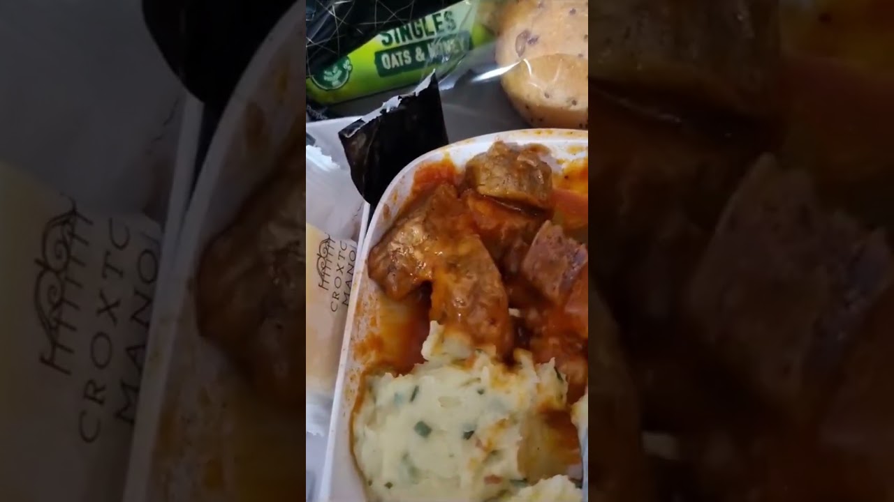 Dubai to London Emirates flight meal #delicious #food#fun# Emirates