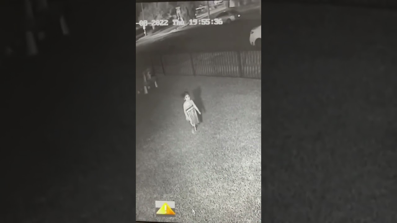 Duende real captado por cámara de seguridad 😱😱😱