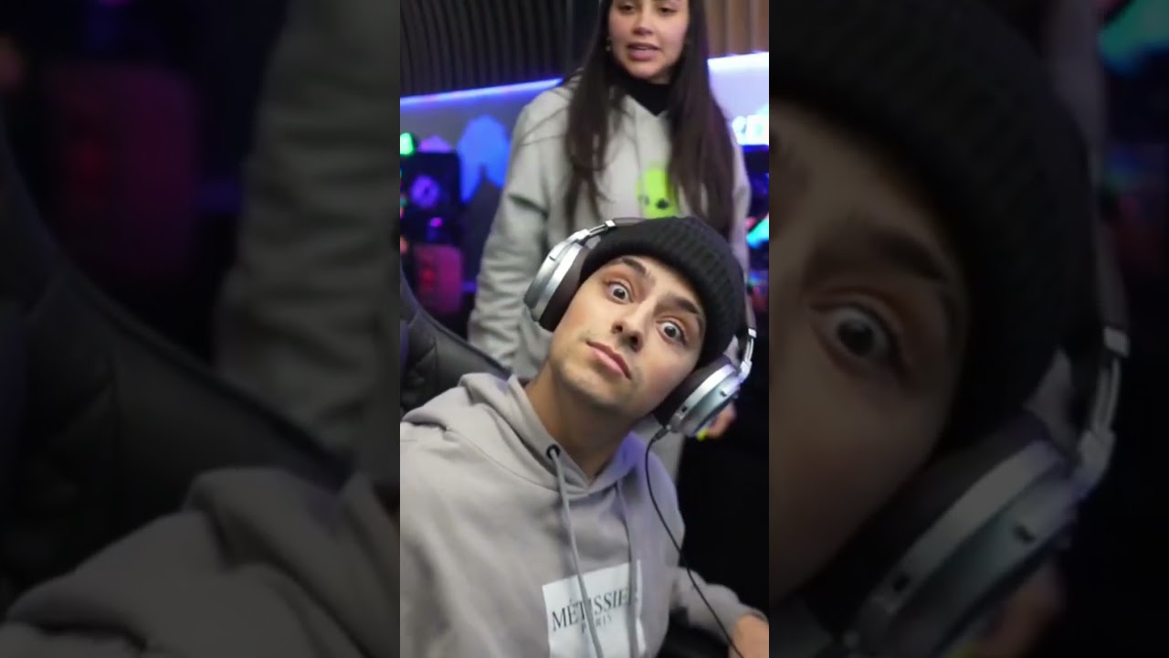 DUVIDO VOCÊ NÃO OLHAR PARA O BUNDÃO DA TAINÁ COSTA 😱