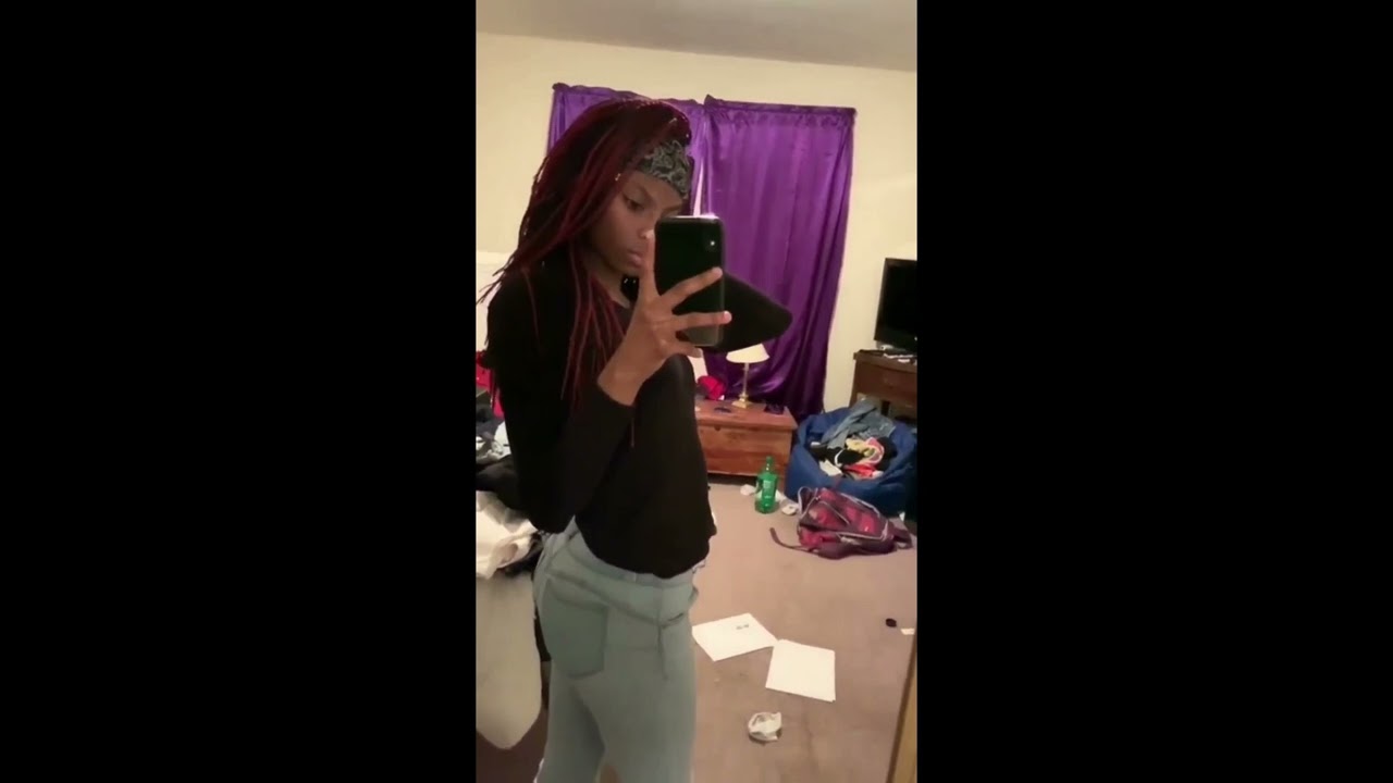 Ebony Farts