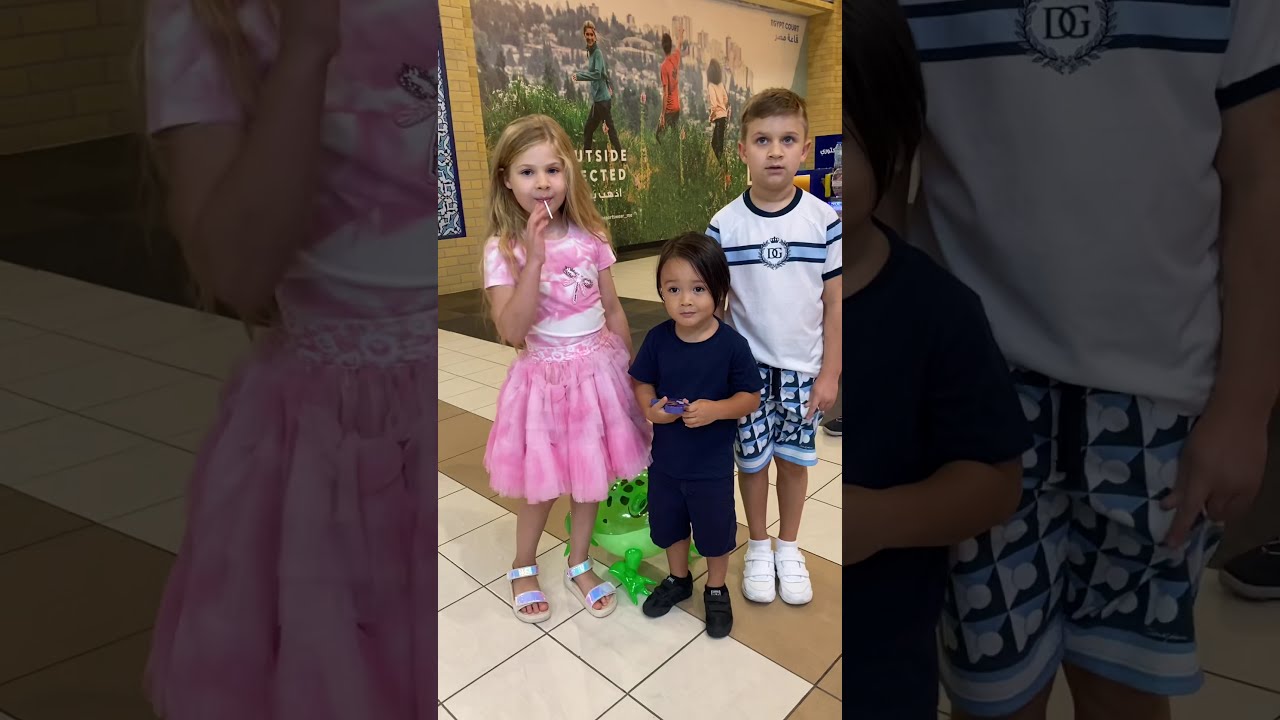 Eddie met Diana and Roma | Mommy was starstrucked 🤣 #shorts #dianaandroma #lucky