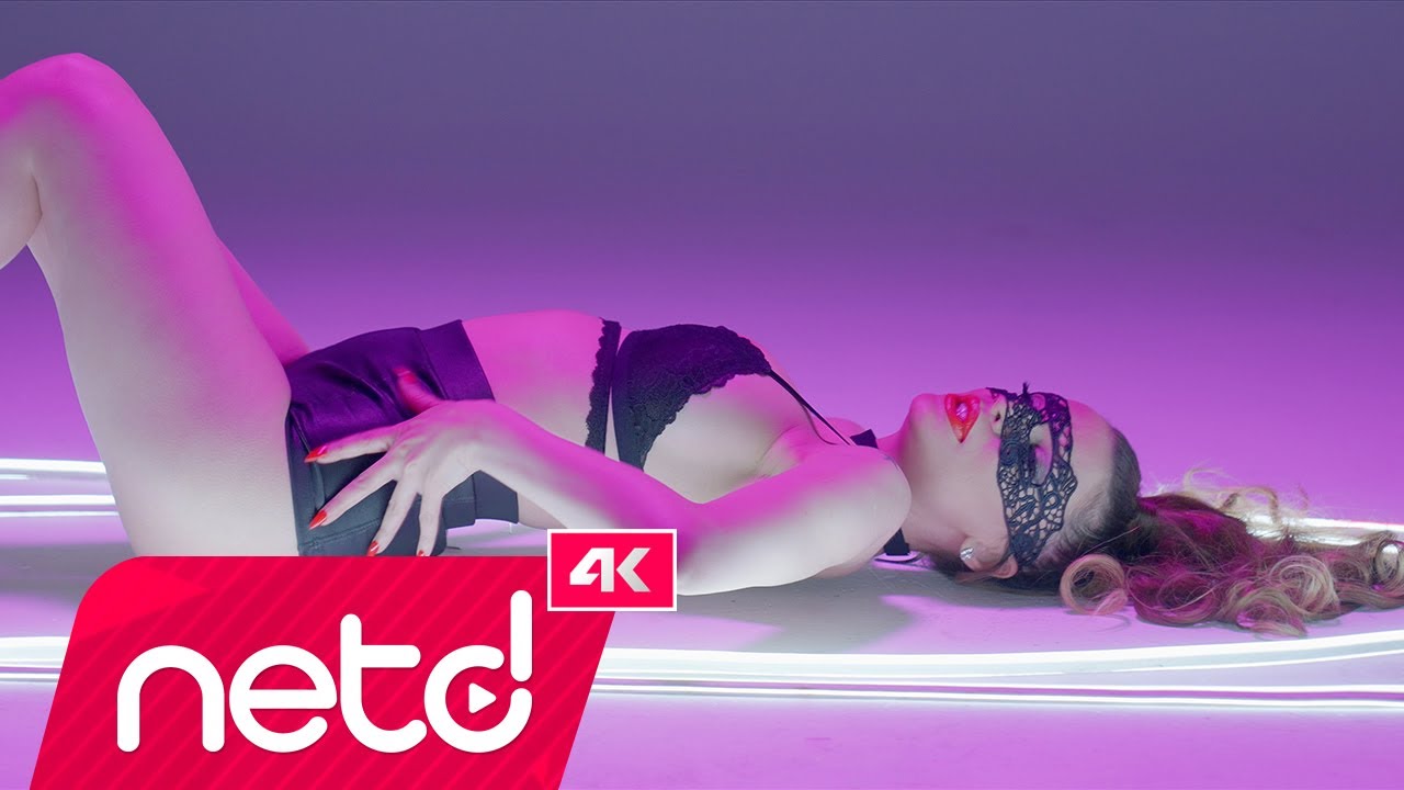 Elif Çelik - Games