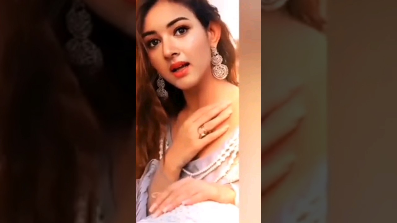 elina devia beauty full hot girls ♥️🌹#elinadevia #shorts #youtubeshorts #1m