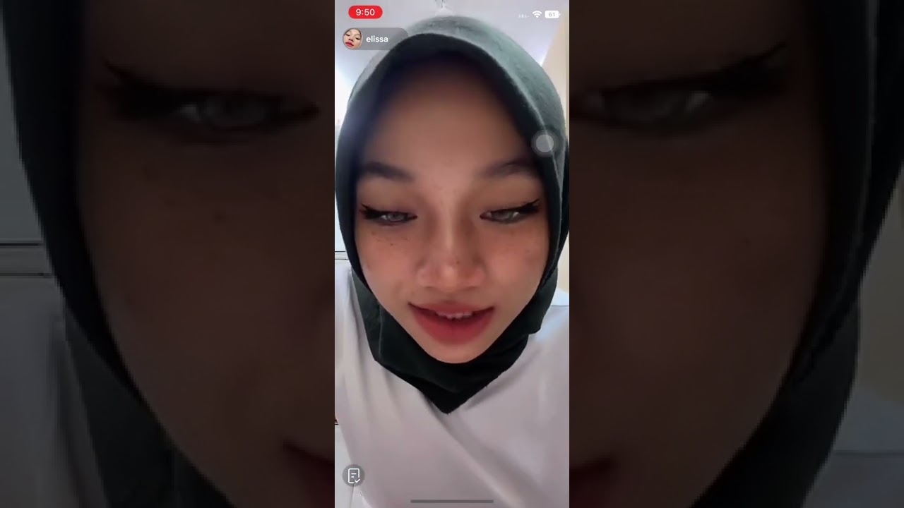 elissa (tiktok) payung,manja 😋 #tiktok #jilbab #artistiktokviral #viral