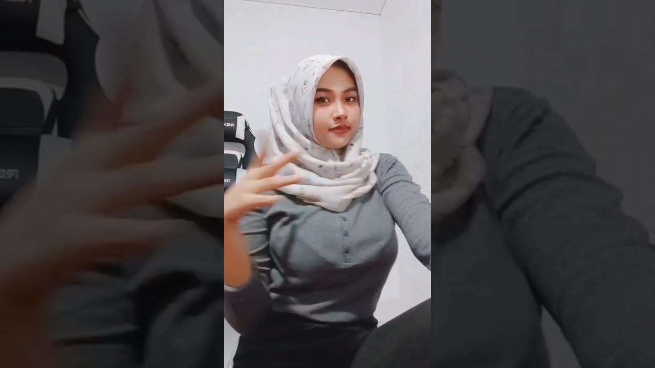 ella rochmi thalia