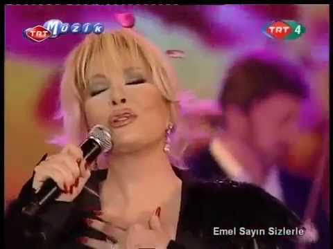 Emel SAYIN - BİR KIZIL GONCAYA BENZER DUDAĞIN