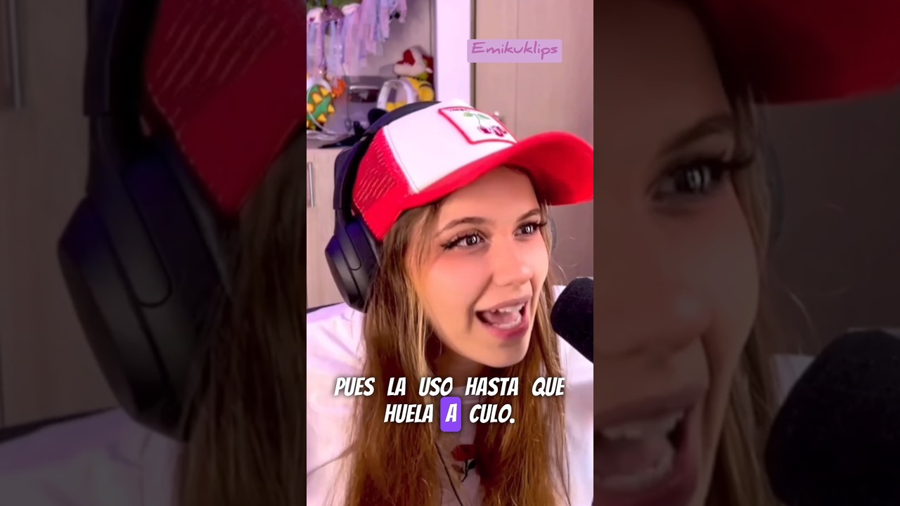 Emi lava la ropa 💀 #emikukis #emikukisvtuber  #Vtuber #twitch #streamer